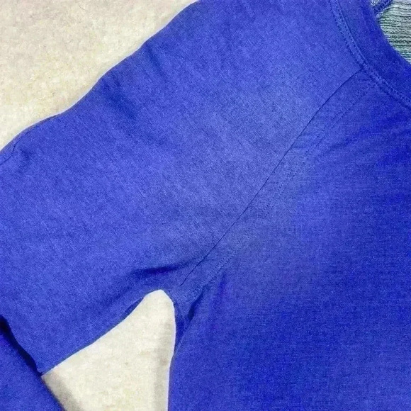 NIKE Dri-Fit Purple Long Sleeve Asymmetrical Split Hem Crop Sweatshirt Women S - Picture 5 of 9